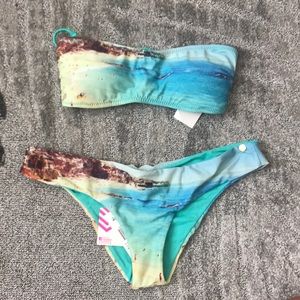 Raisins beach print bikini size medium new